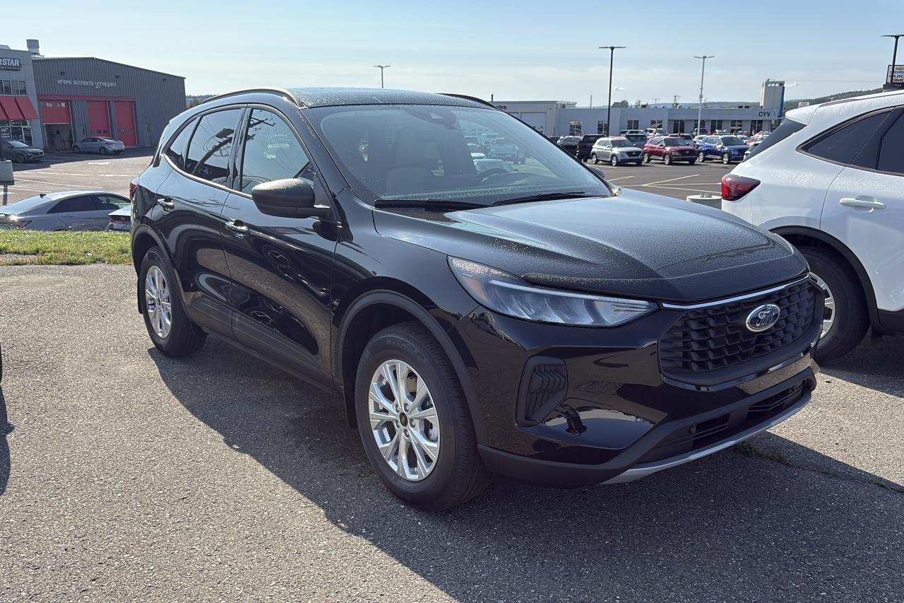2025 Ford Escape Active™ Photo