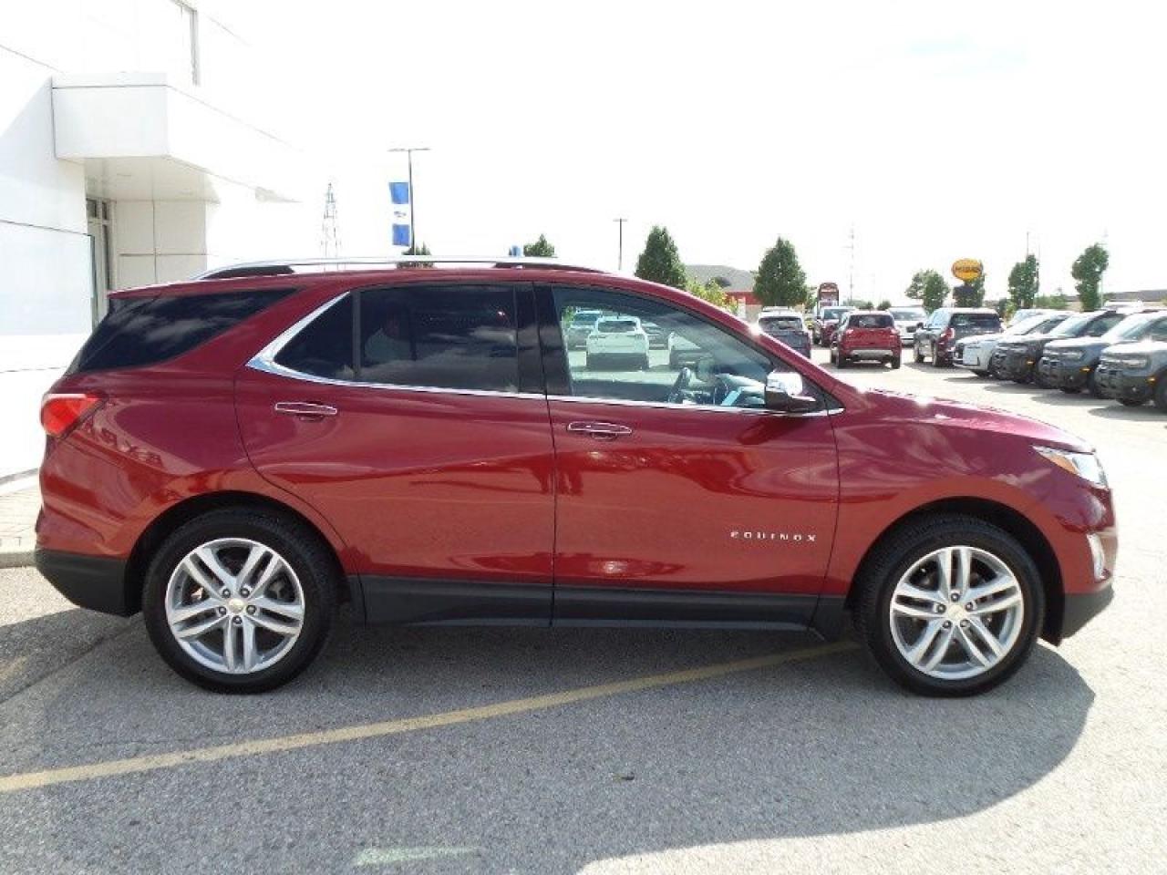 2021 Chevrolet Equinox Premier Photo