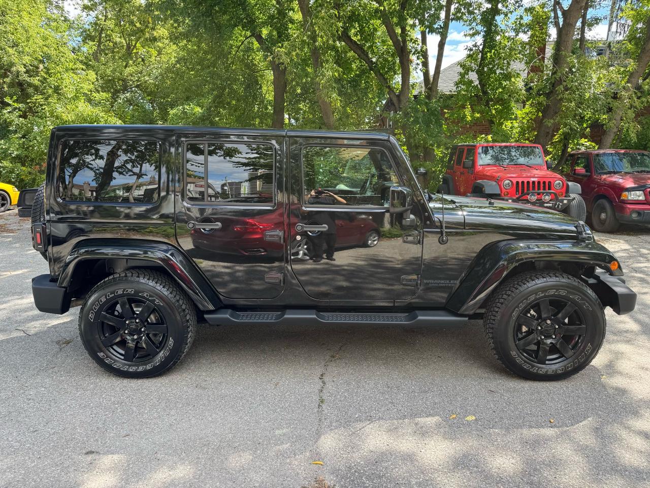 2014 Jeep Wrangler SAHARA - 4X4 - Photo #6