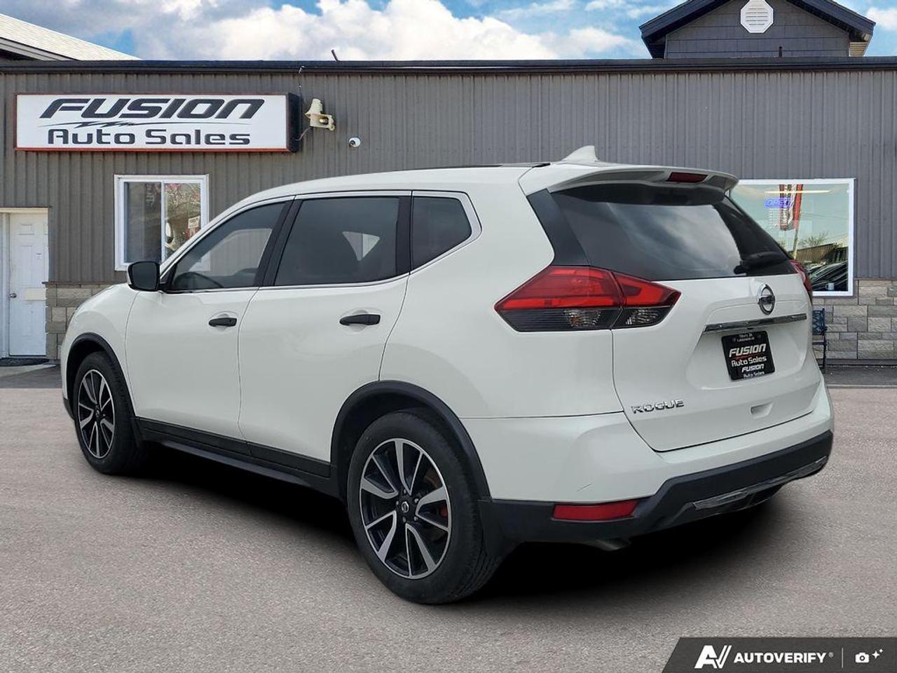 2017 Nissan Rogue S *Ltd Avail*-HEATED SEATS-REAR CAMERA-ALLOY WHEEL Photo