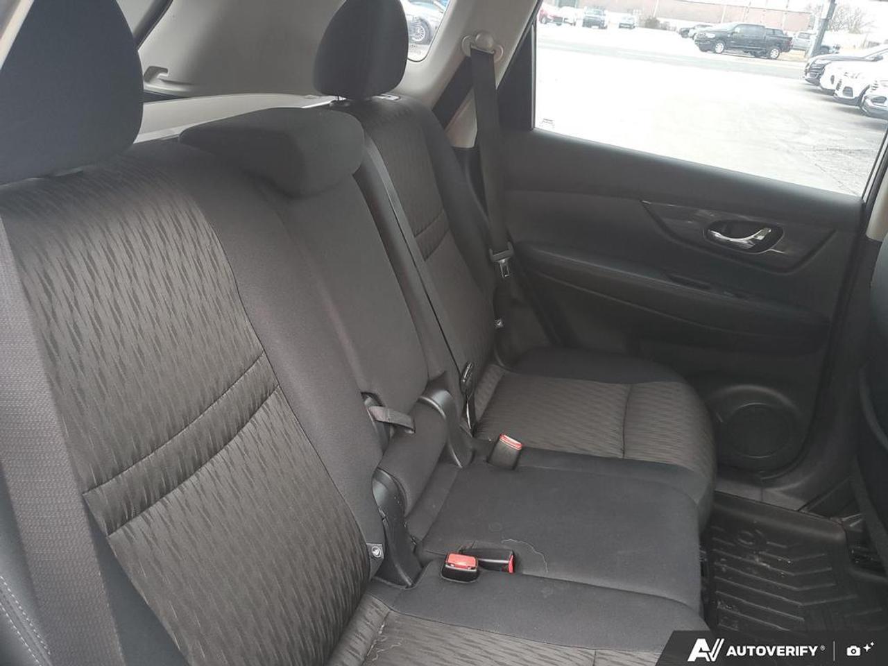 2017 Nissan Rogue S *Ltd Avail*-HEATED SEATS-REAR CAMERA-ALLOY WHEEL Photo