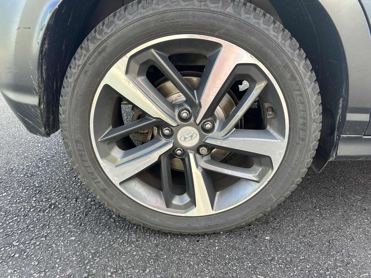 2018 Hyundai KONA Ultimate | AWD | Leather | Roof | Nav | Cam | BSM Photo8
