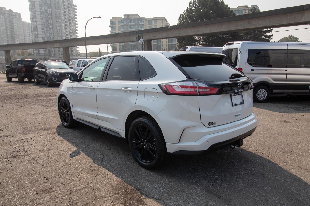 2022 Ford Edge ST LINE AWD Photo5
