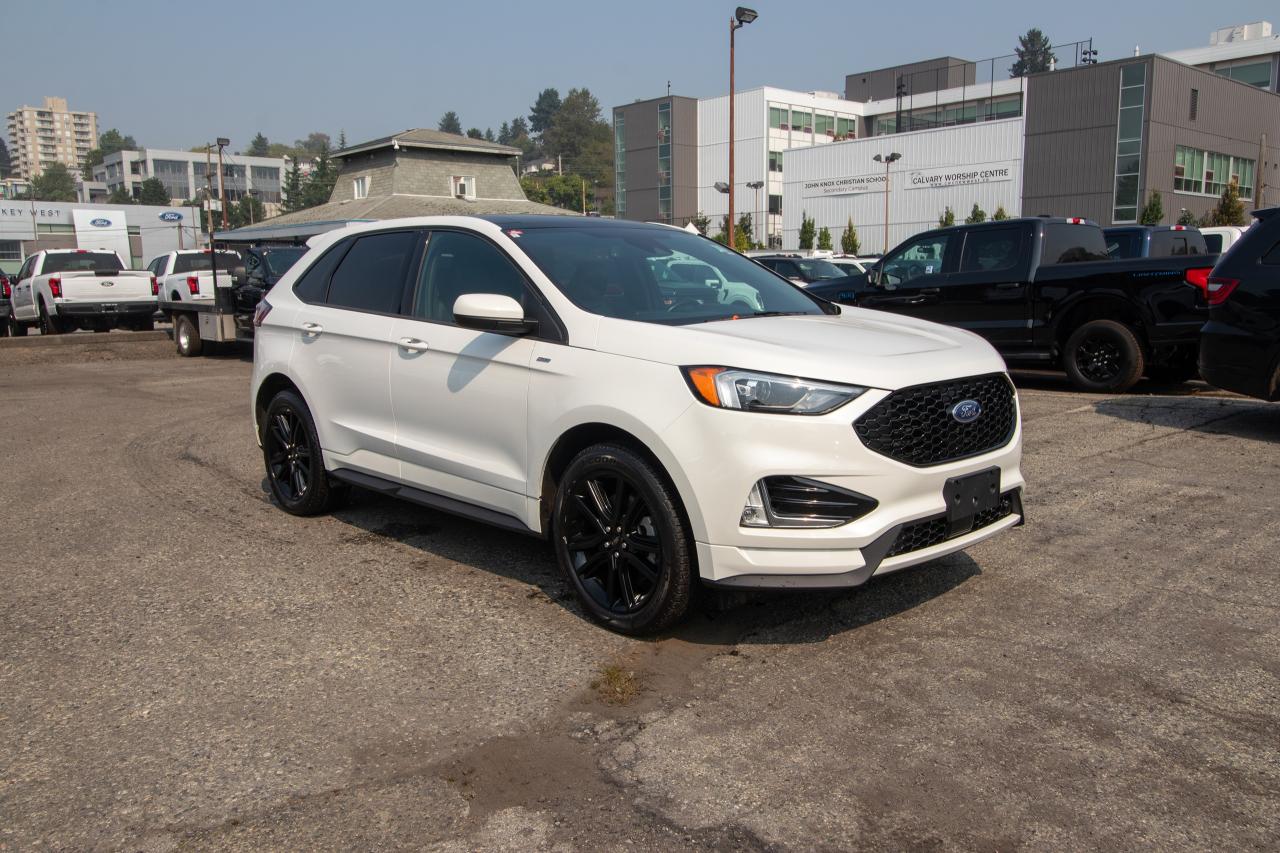 2022 Ford Edge ST LINE AWD Photo4