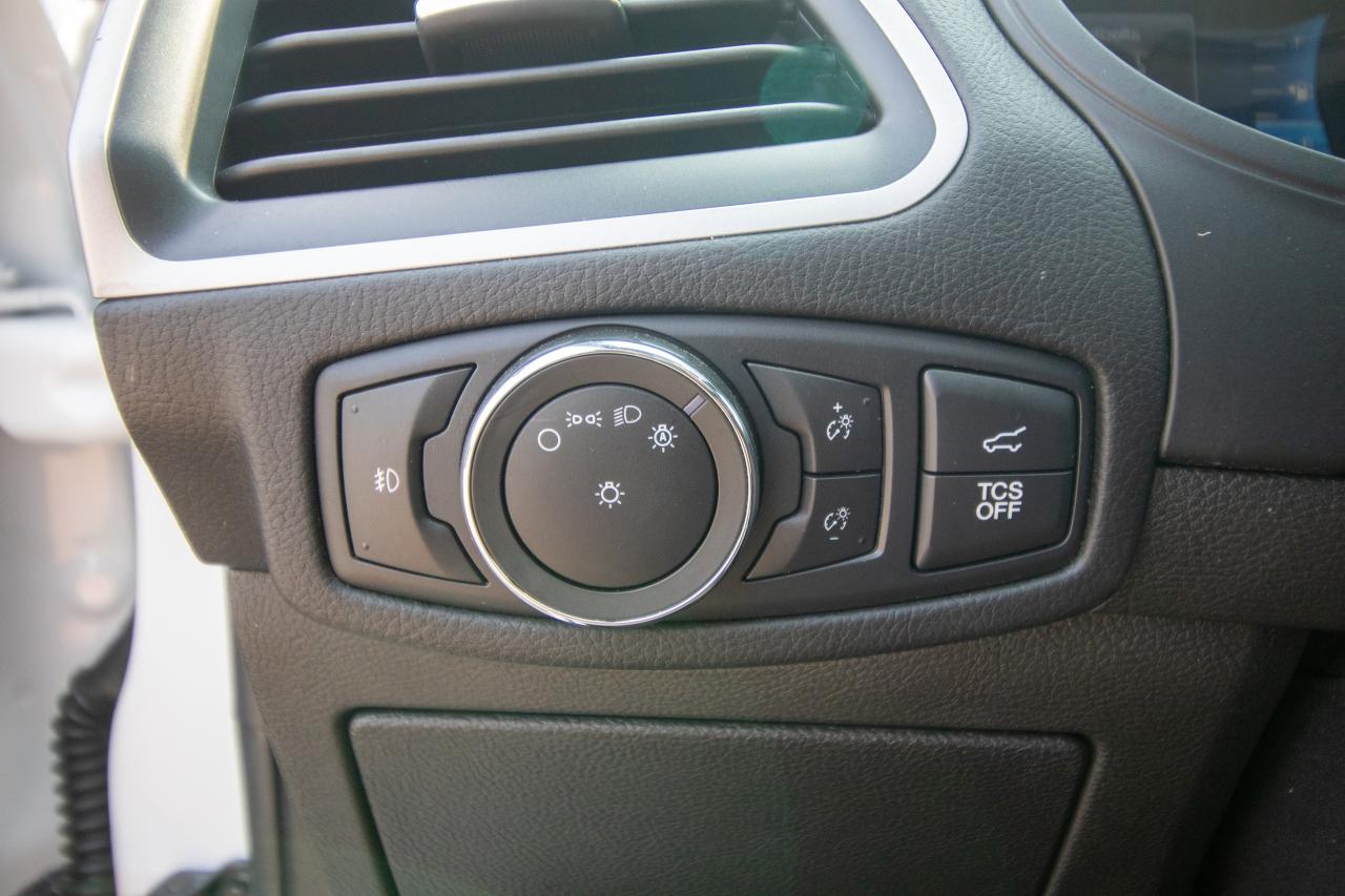 2022 Ford Edge ST LINE AWD Photo5