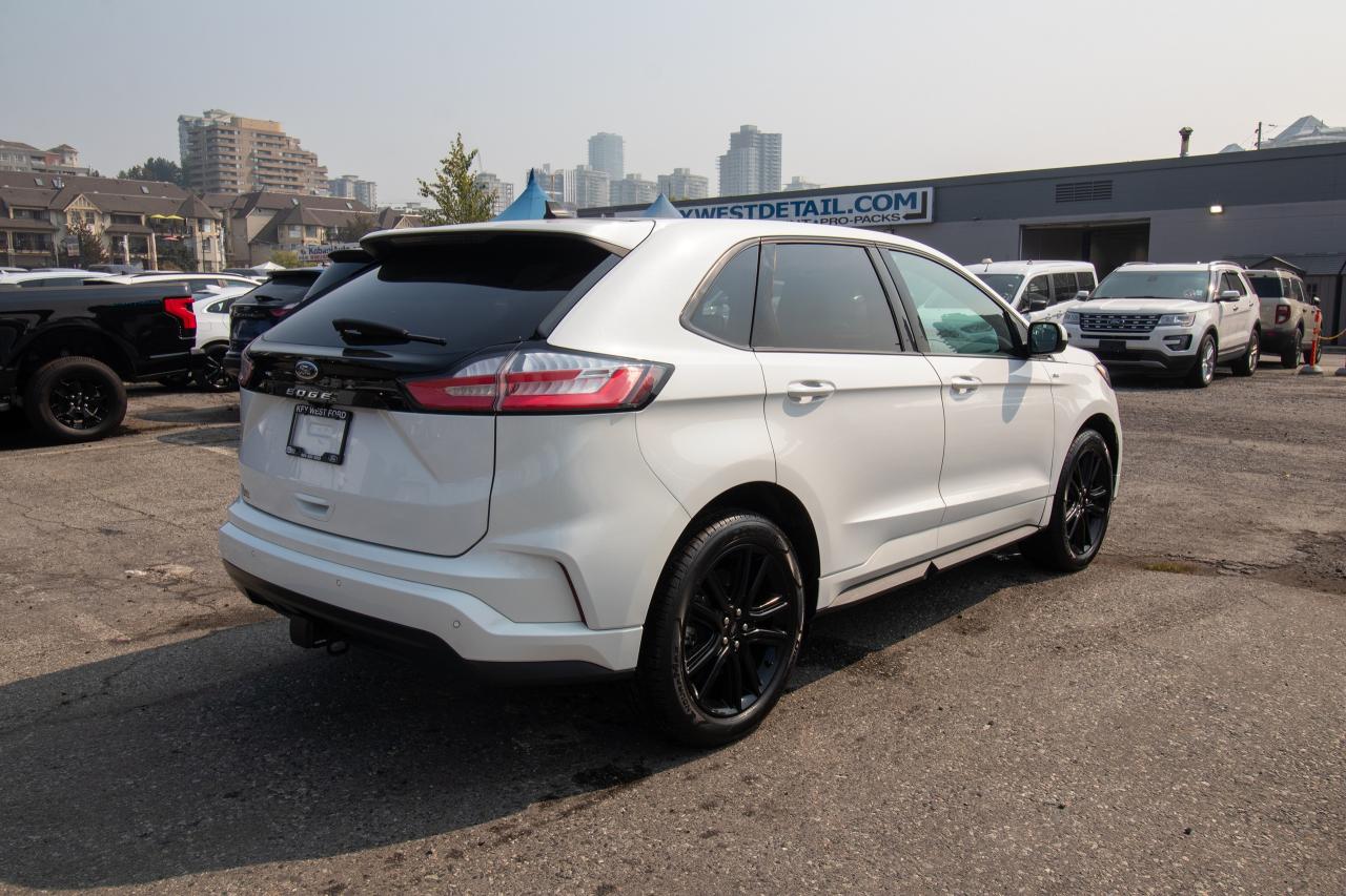 2022 Ford Edge ST LINE AWD Photo5