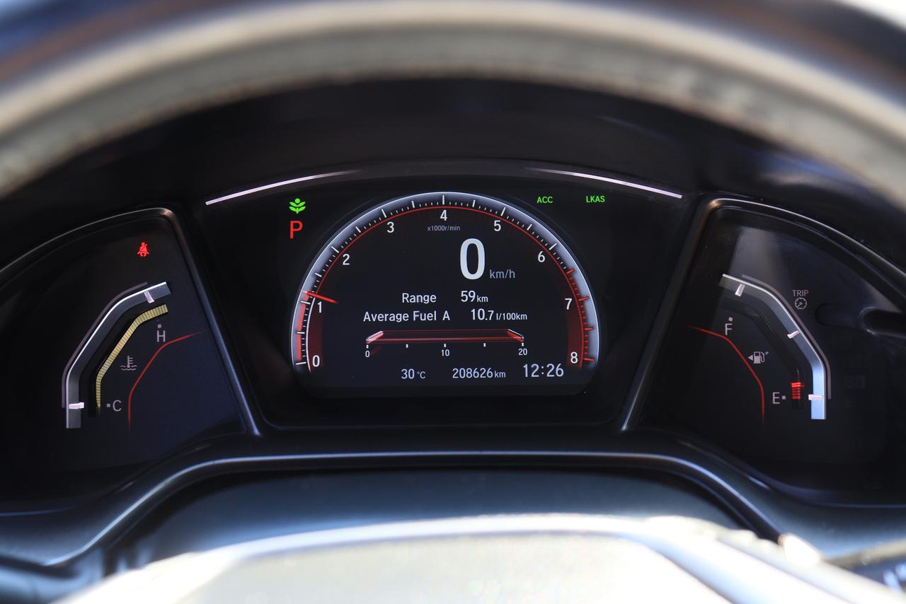 2018 Honda Civic Sport Touring | Auto | Leather | Roof | Nav | Cam Photo