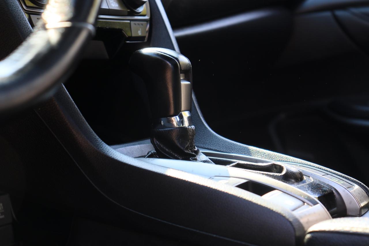 2018 Honda Civic Sport Touring | Auto | Leather | Roof | Nav | Cam Photo