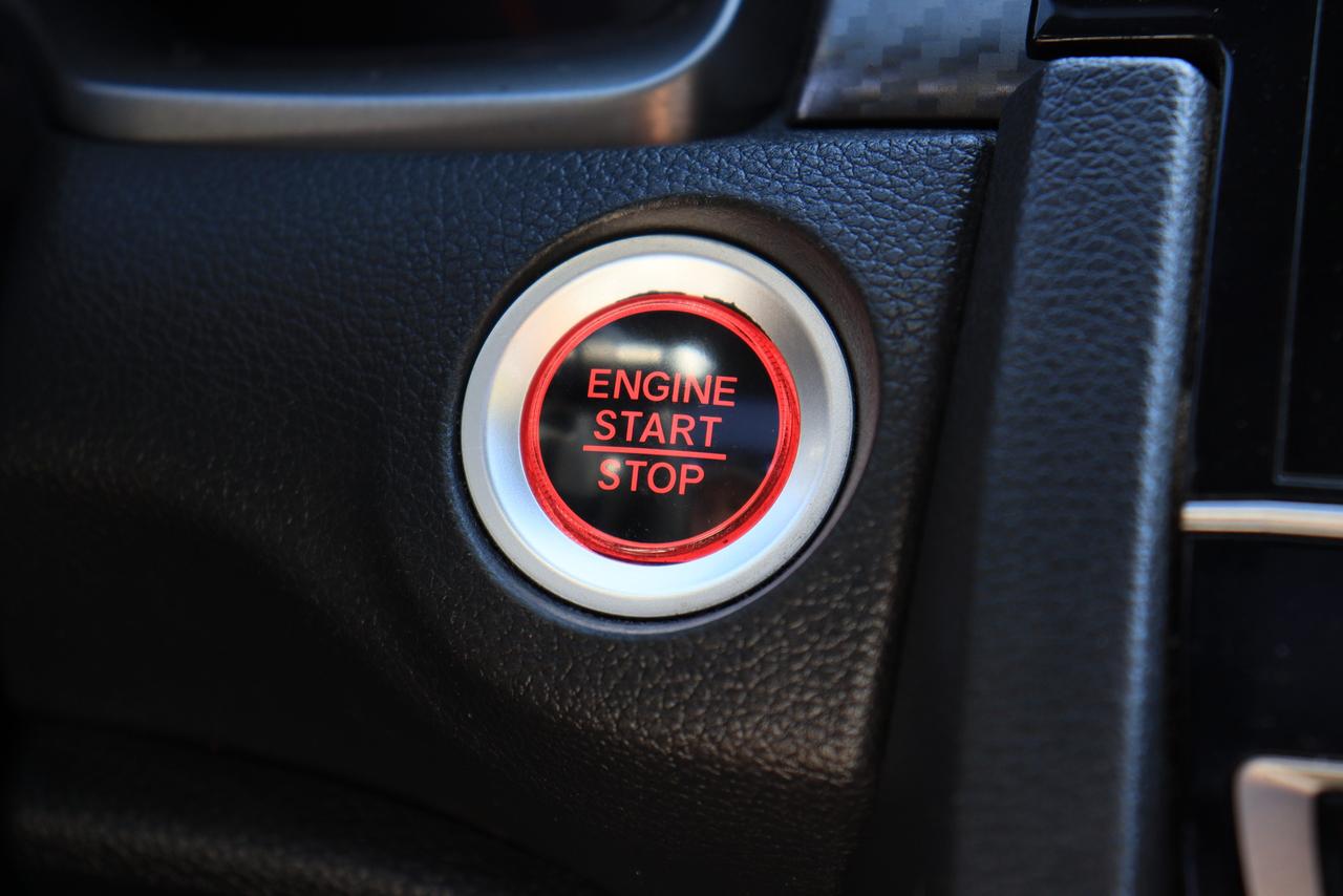 2018 Honda Civic Sport Touring | Auto | Leather | Roof | Nav | Cam Photo