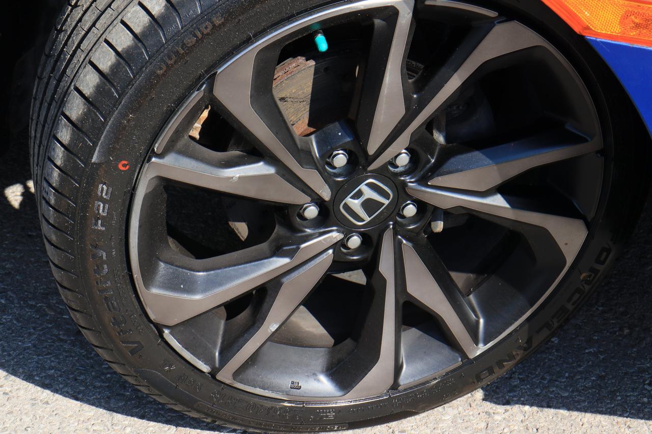 2018 Honda Civic Sport Touring | Auto | Leather | Roof | Nav | Cam Photo