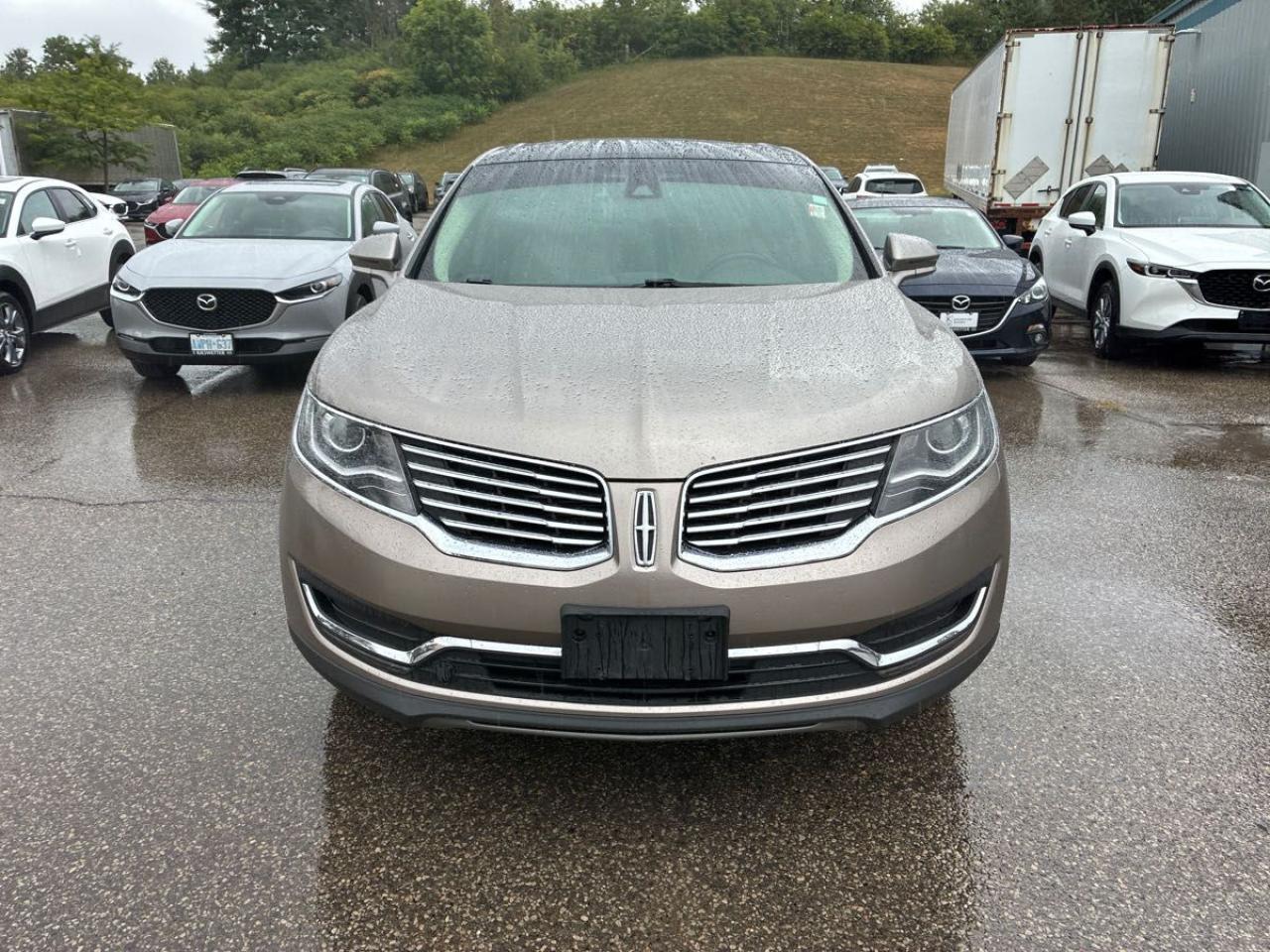 2018 Lincoln MKX Reserve | AWD | Leather | Pano Roof | Nav | Cam ++ Photo4