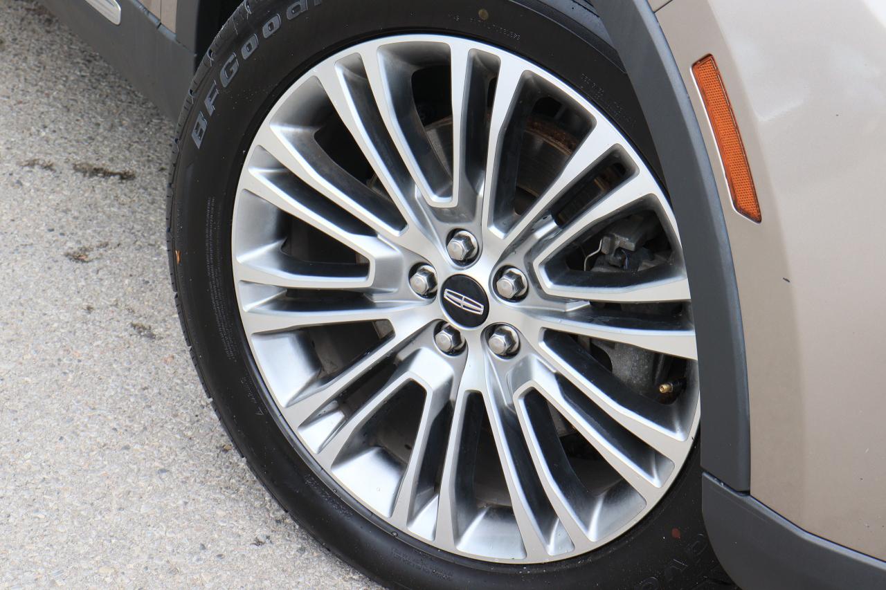 2018 Lincoln MKX Reserve | AWD | Leather | Pano Roof | Nav | Cam ++ Photo54