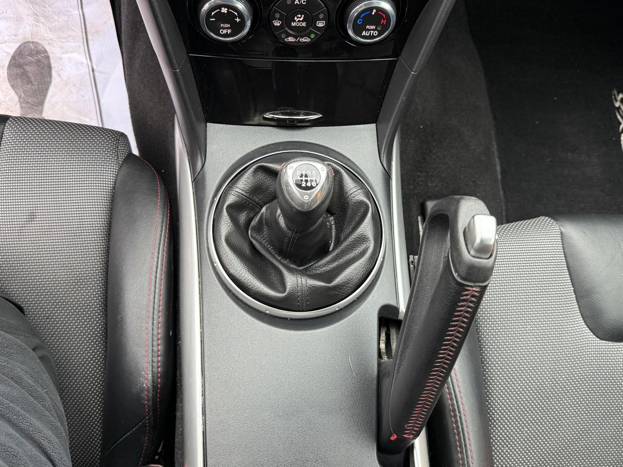 2011 Mazda RX-8 R3 MAN COUPE *SAFETY INCL*RARE*LOW KMS* - Photo #10