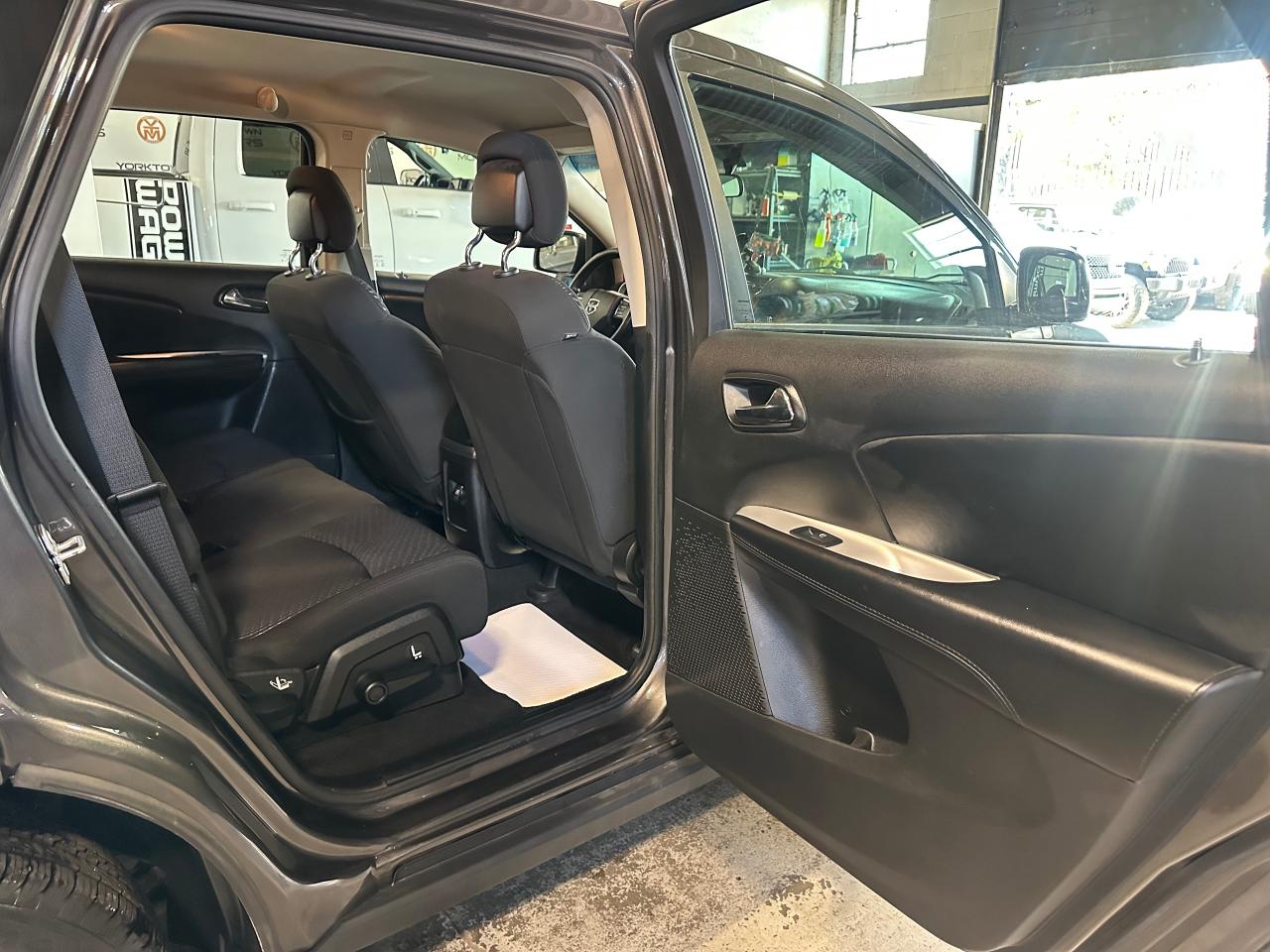 2016 Dodge Journey Canada Value Pkg - Photo #10