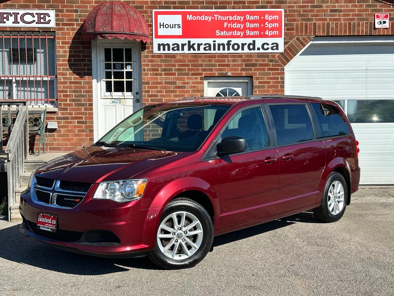 Used 2017 Dodge Grand Caravan SXT DVD Stow'N'Go FM/XM BackupCam Bluetooth DualAC for sale in Bowmanville, ON