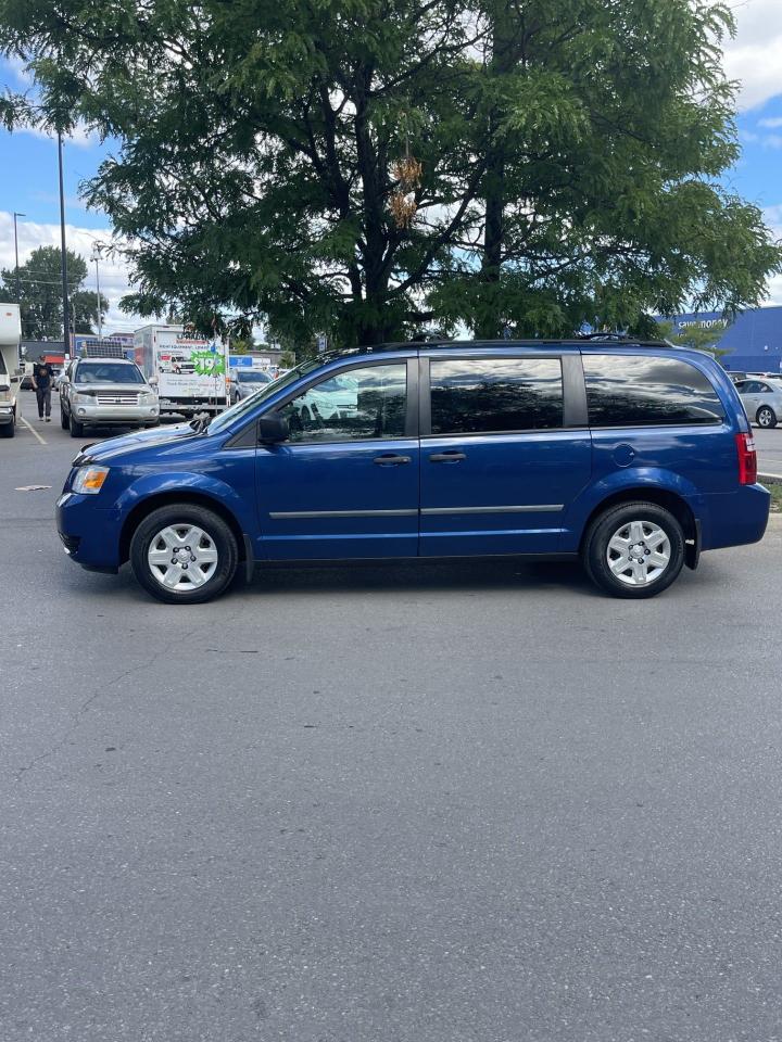 2010 Dodge Grand Caravan SE  /  ONLY 158,000 KMS - Photo #2