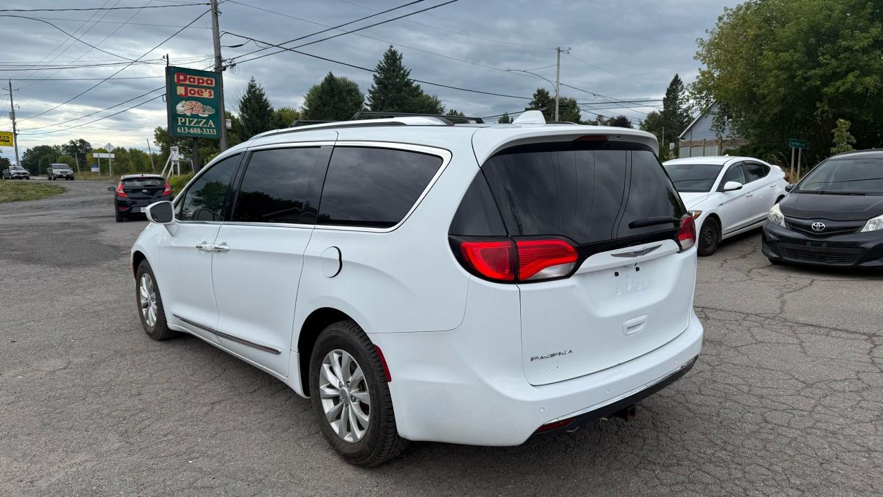 2018 Chrysler Pacifica Touring-L Plus - Photo #3
