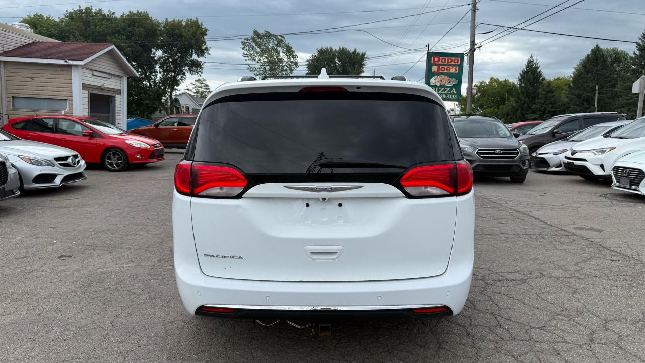 2018 Chrysler Pacifica Touring-L Plus - Photo #4