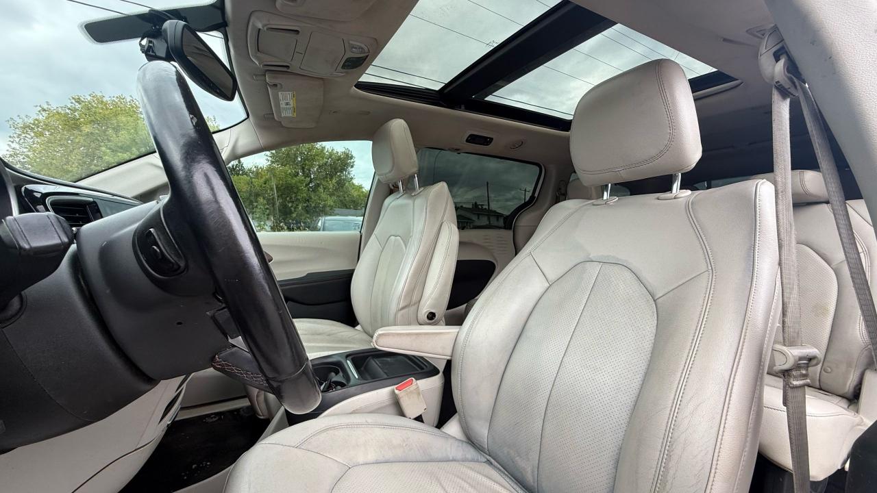 2018 Chrysler Pacifica Touring-L Plus - Photo #9