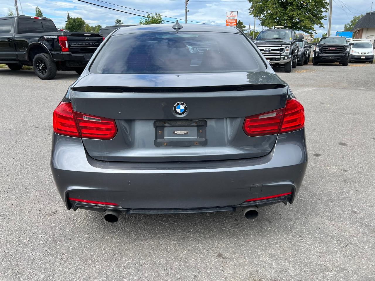 2013 BMW 3 Series 4dr Sdn 335i xDrive AWD Photo3