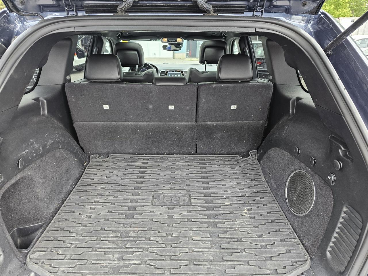 2019 Jeep Grand Cherokee Overland 4x4, FULLY LOADED, NAVI, PANORAMIC, 141KM - Photo #9