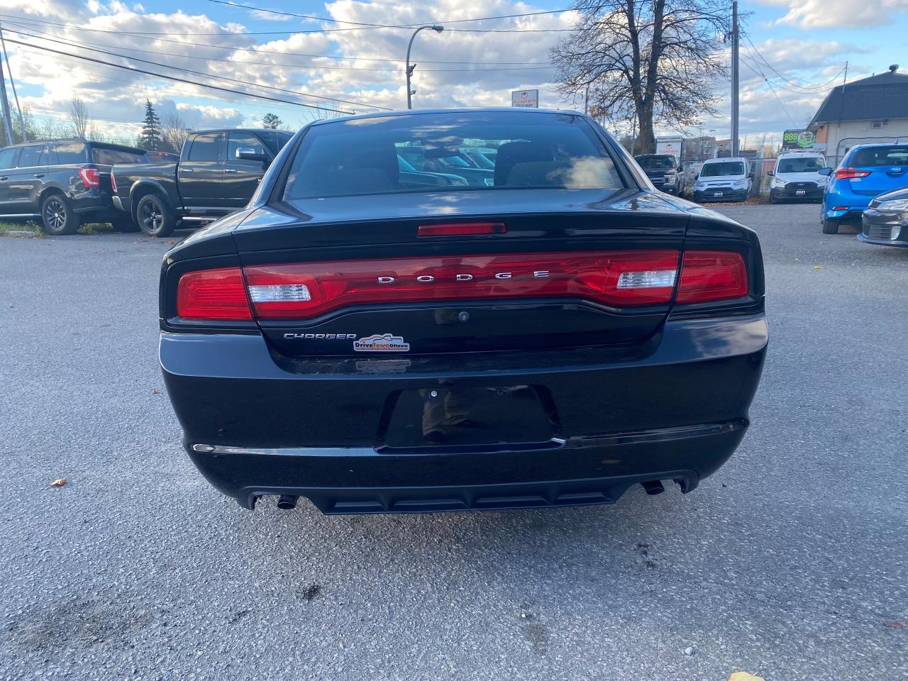 2014 Dodge Charger 4DR SDN POLICE RWD - Photo #9