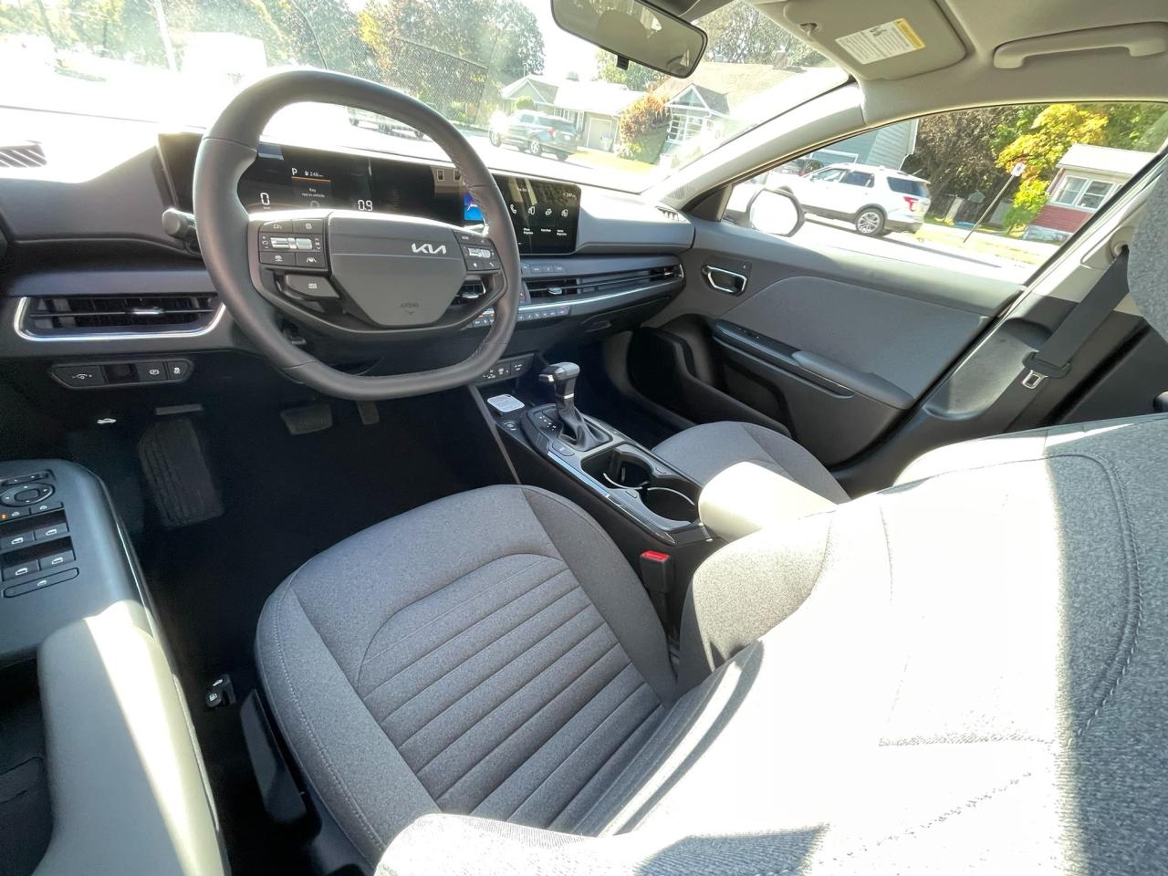 2025 Kia K4 EX Photo