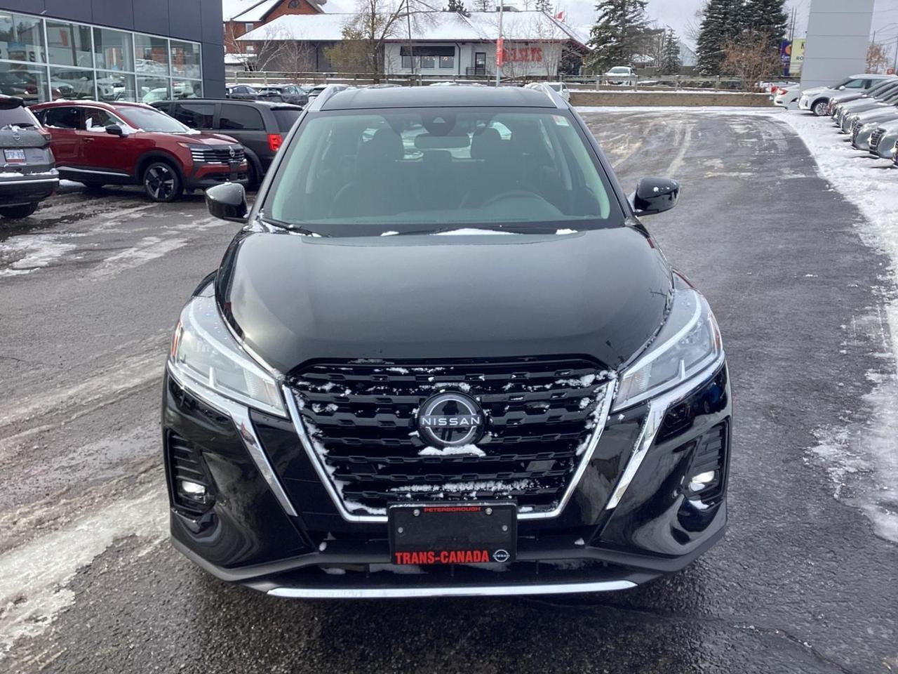 2025 Nissan Kicks Play SV Photo