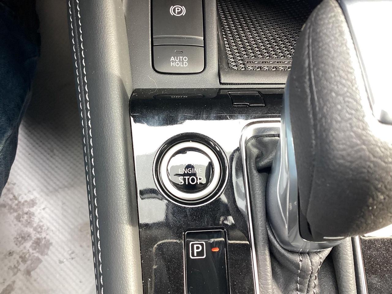 2025 Nissan Kicks Play SV Photo