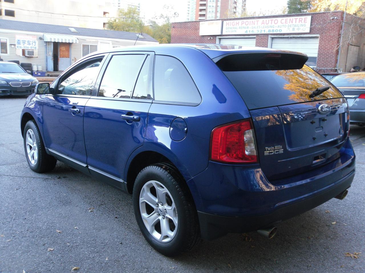 2013 Ford Edge 4DR SEL FWD Photo2