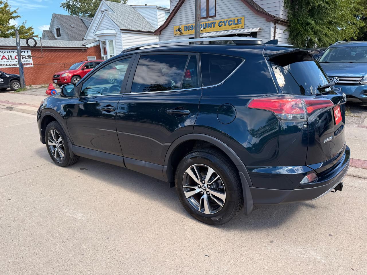 2017 Toyota RAV4 XLE - Photo #14