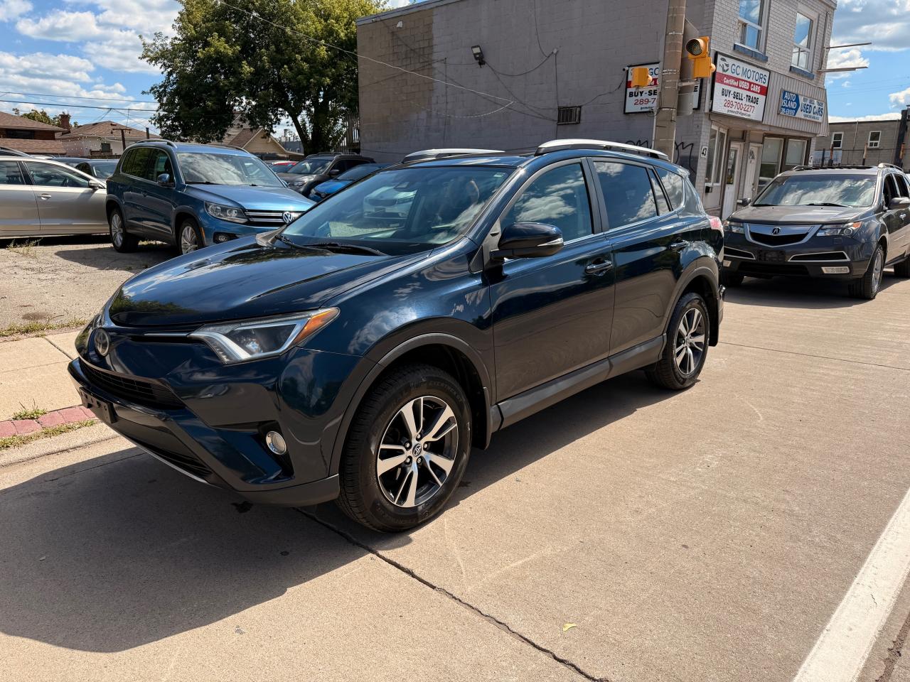 2017 Toyota RAV4 XLE - Photo #3