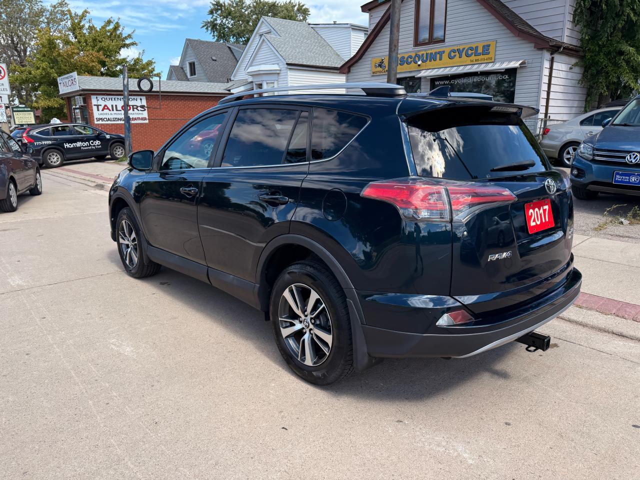 2017 Toyota RAV4 XLE - Photo #13