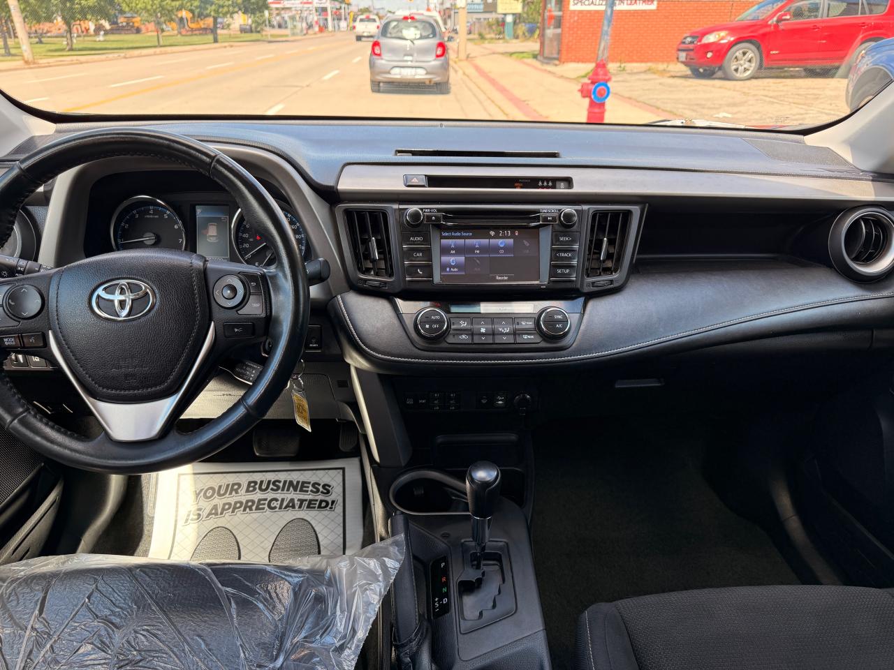 2017 Toyota RAV4 XLE - Photo #19