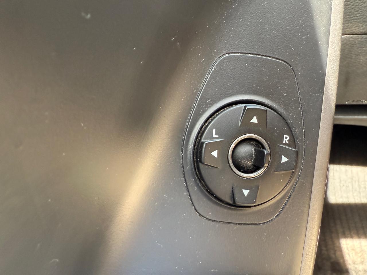 2016 Hyundai Santa Fe Sport FWD 4dr 2.4L Premium - Photo #29