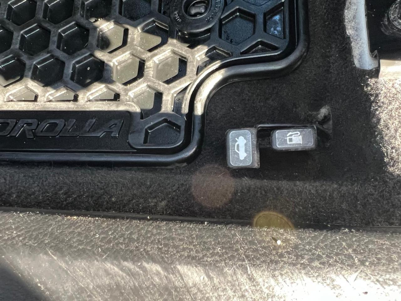 2017 Toyota Corolla XSE No Accident Heated Seats Push Button Start - Photo #42