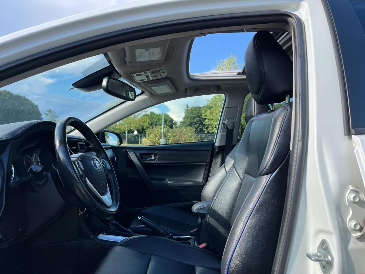 2017 Toyota Corolla XSE No Accident Heated Seats Push Button Start - Photo #33