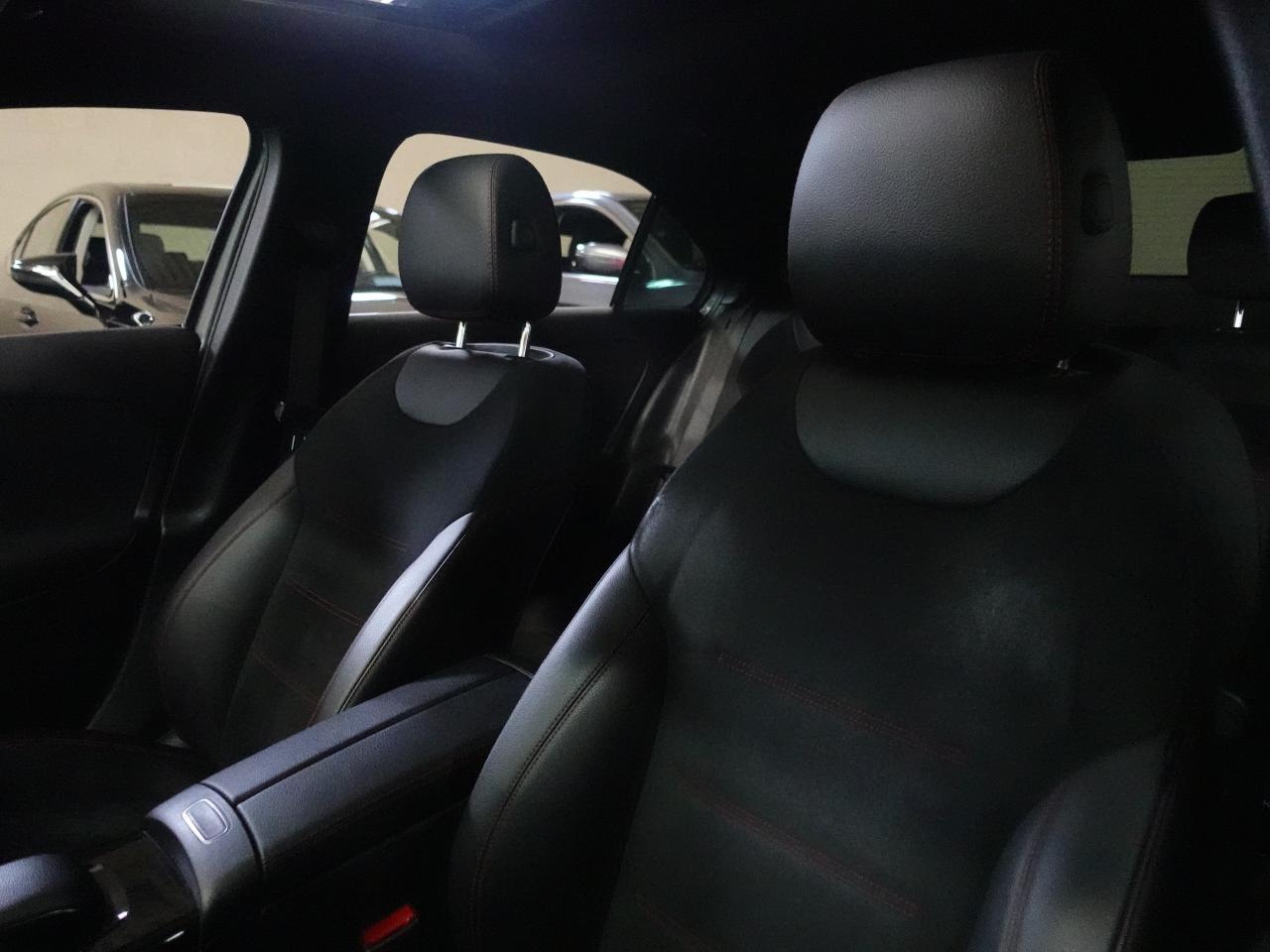 2020 Mercedes-Benz A-Class 4MATIC | Nav | Leather | Sunroof | Ambient Lights