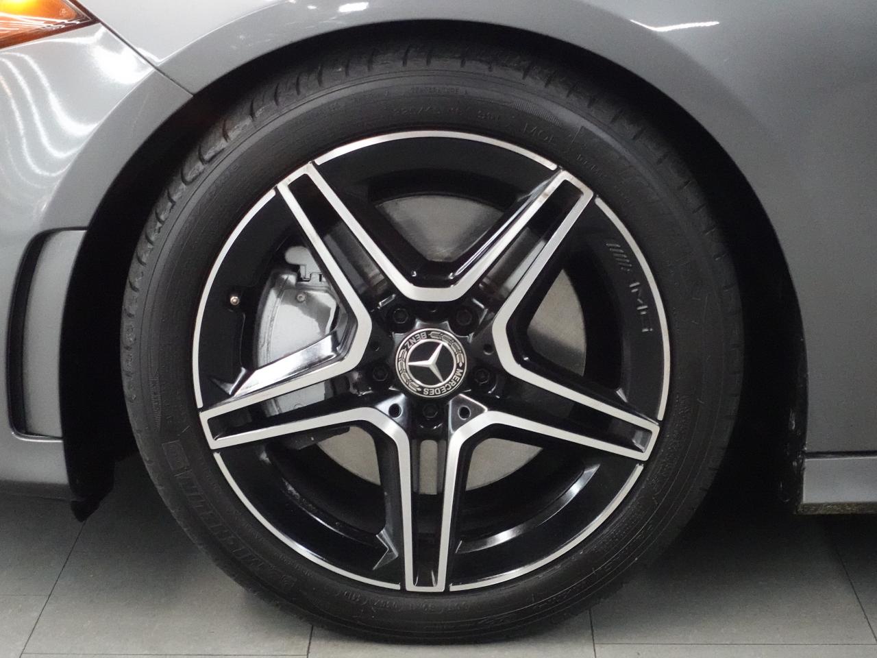 2020 Mercedes-Benz A-Class 4MATIC | Nav | Leather | Sunroof | Ambient Lights
