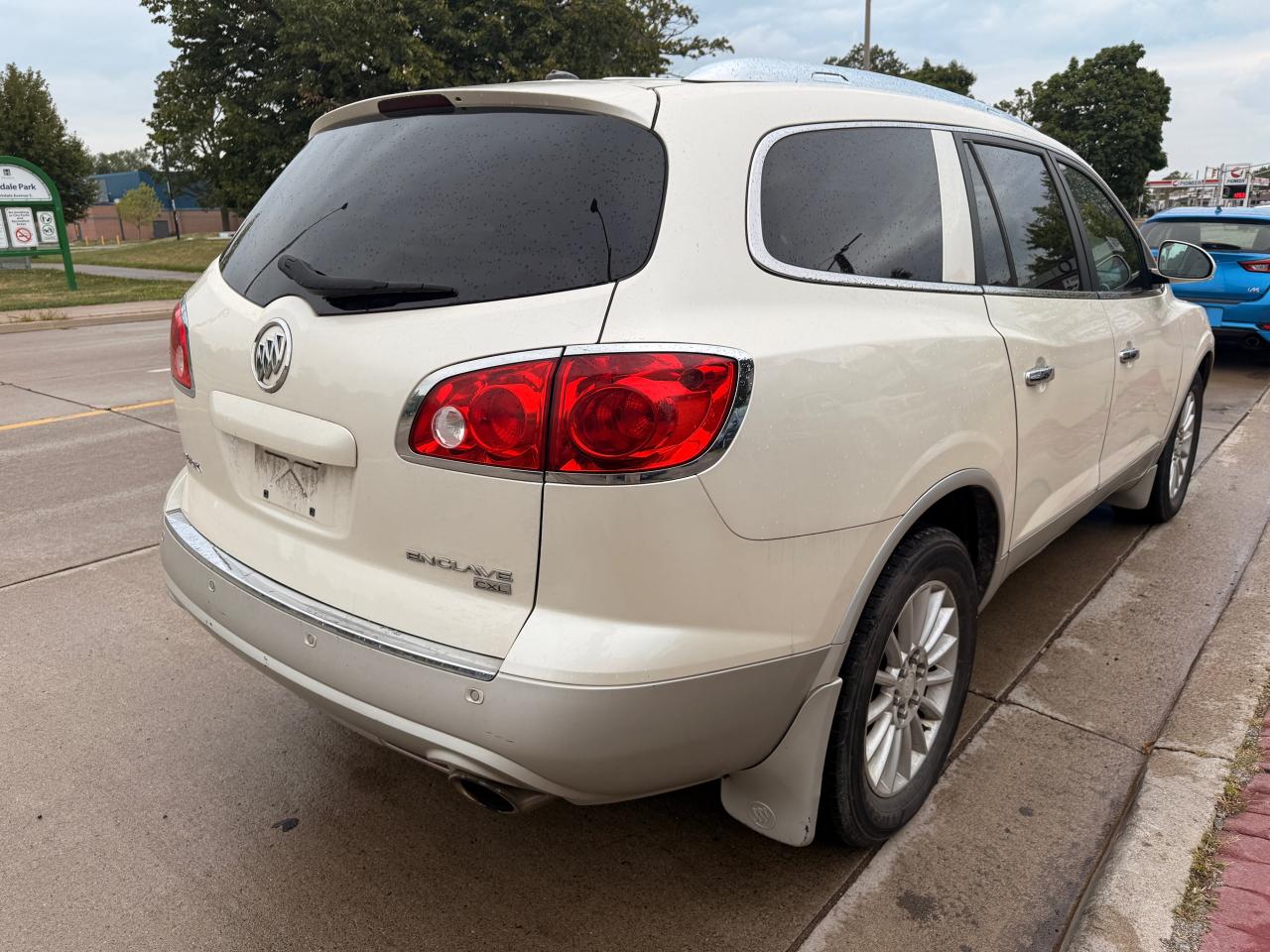 2011 Buick Enclave CXL1 - Photo #8