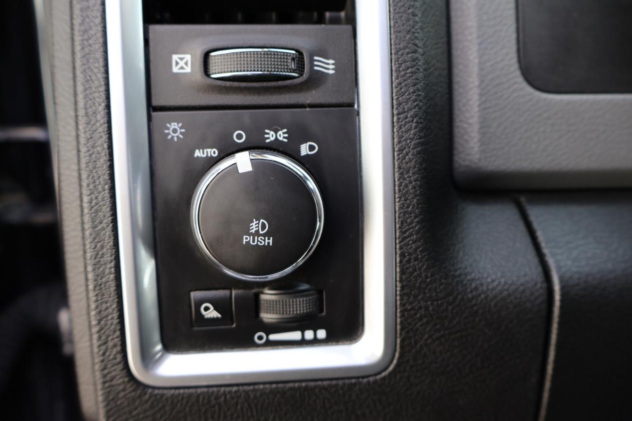 2018 RAM 1500 OUTDOORSMAN CREW 4WD CERTIFIED *ACCIDENT FREE* CAMERA NAV BLUETOOTH LEATHER HEATED SEATS CRUISE ALLOYS - Photo #24