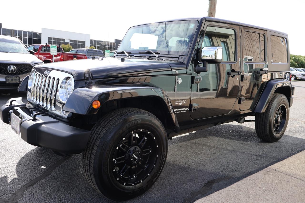 2018 Jeep Wrangler JK UNLIMITED SAHARA 4WD CERTIFIED *JEEP MAINTAIN* NAV BLUETOOTH LEATHER HEATED SEATS CRUISE ALLOYS Photo2