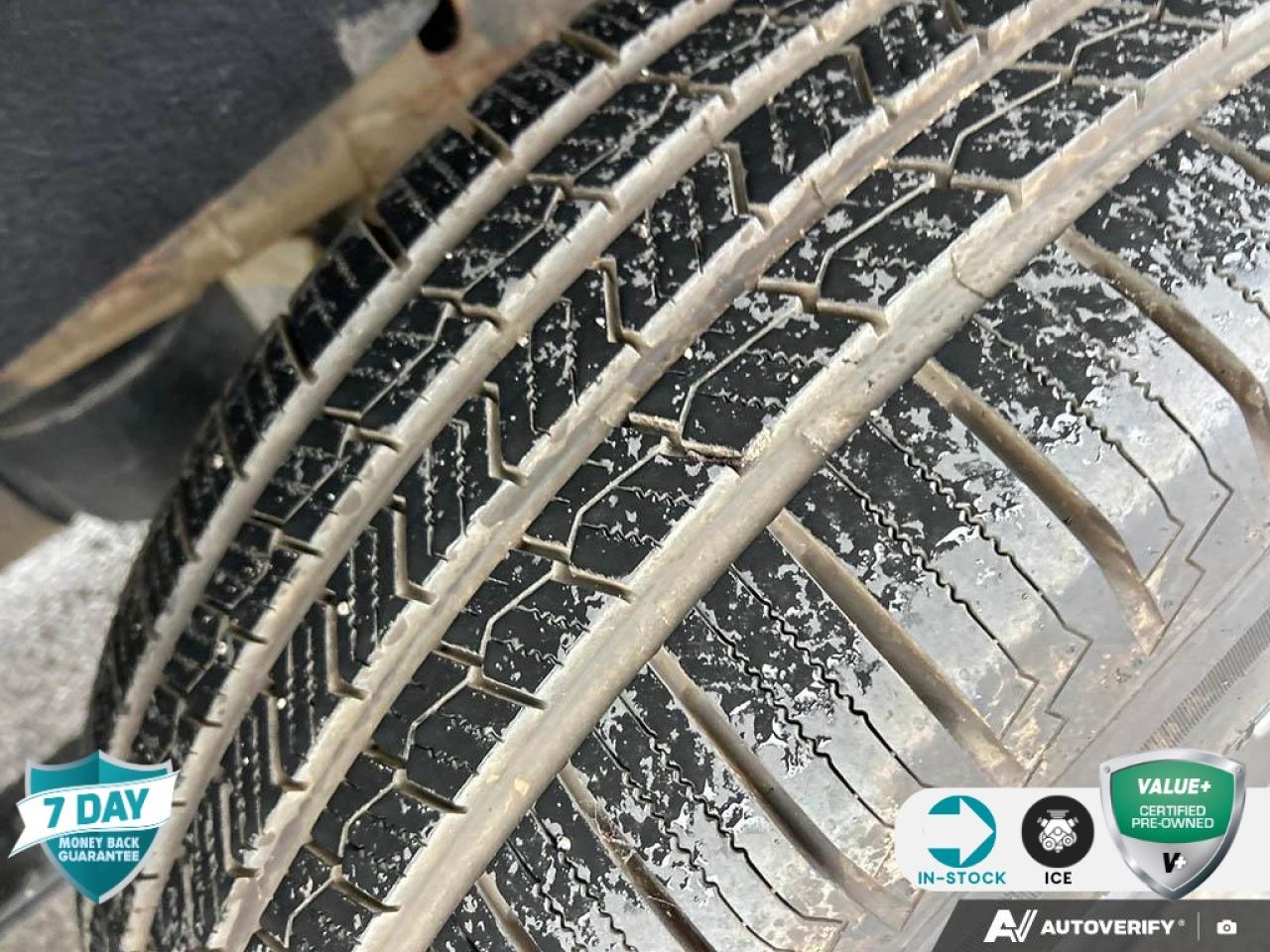 2023 GMC Sierra 1500 AT4 HEATED SEATS | HEATED STEERING WHEEL | POWER SUNRO Photo