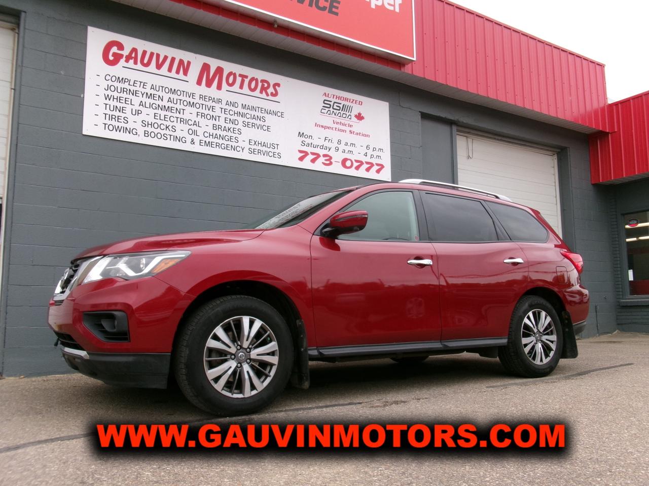 Used 2018 Nissan Pathfinder 4x4 SL Premium Leather, Pano, Nav, Sale Priced! for sale in Swift Current, SK