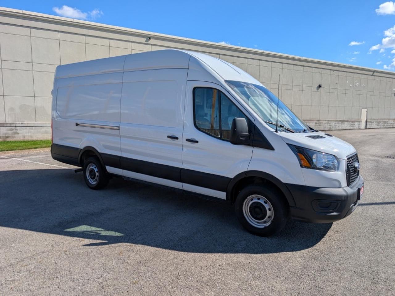 2023 Ford Transit Cargo Van HR Cargo  **LEATHER** Photo