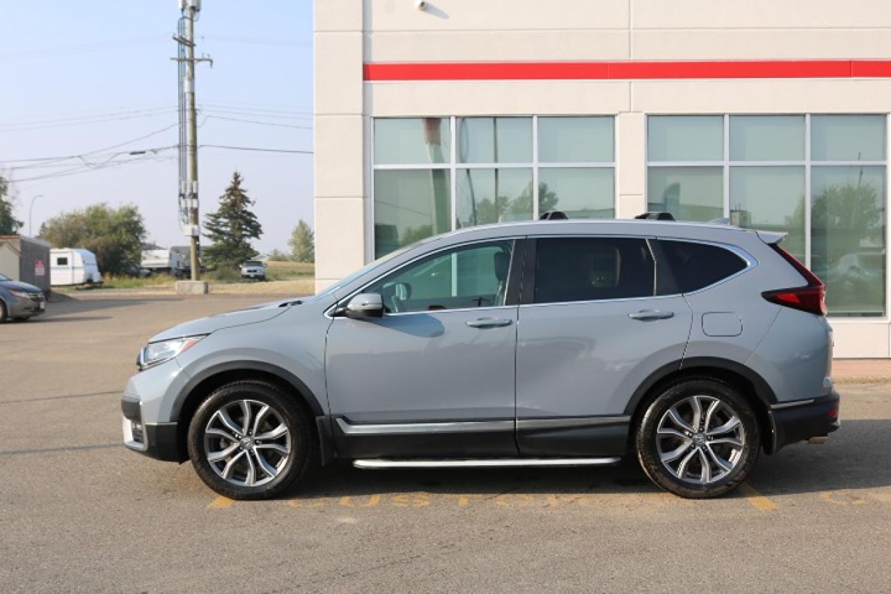 2021 Honda CR-V Touring Photo1
