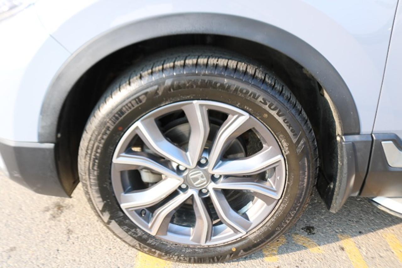 2021 Honda CR-V Touring Photo2