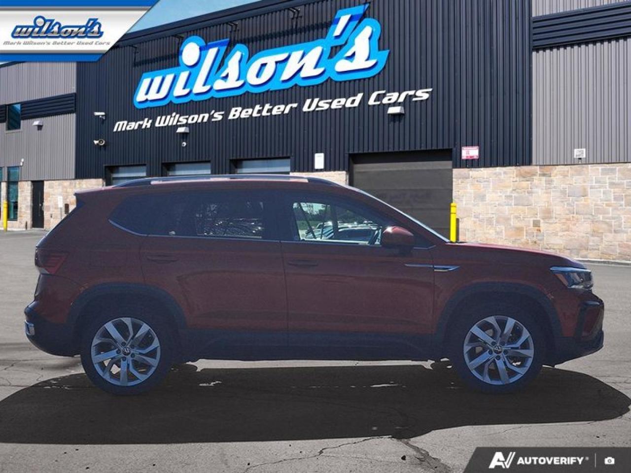 2022 Volkswagen Taos Comfortline | Split Leather | Pano Roof | Heated Seats | Digital Dash | Wireless Carplay | and More! Photo