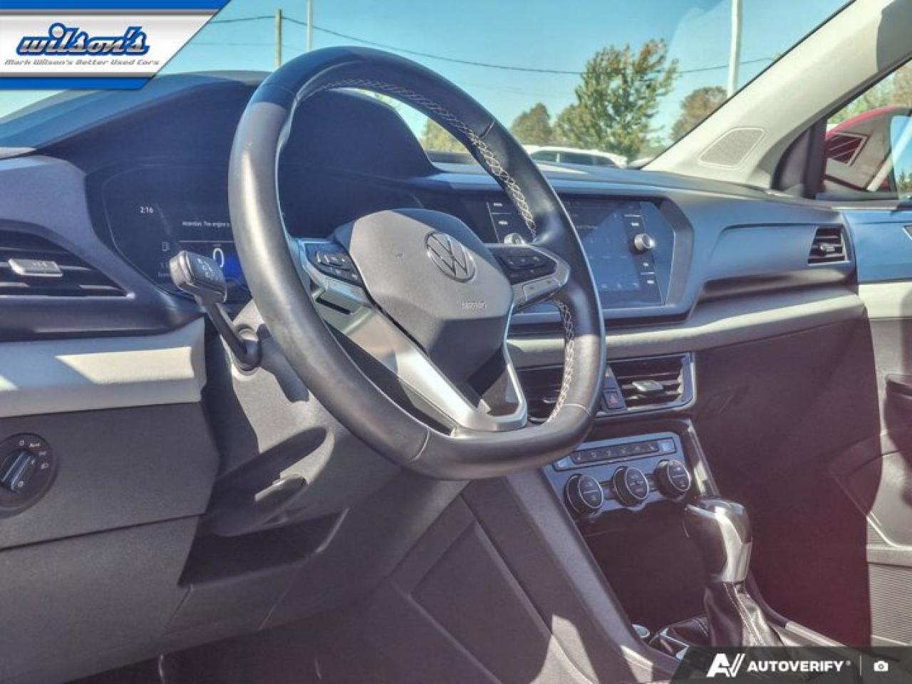 2022 Volkswagen Taos Comfortline | Split Leather | Pano Roof | Heated Seats | Digital Dash | Wireless Carplay | and More! Photo