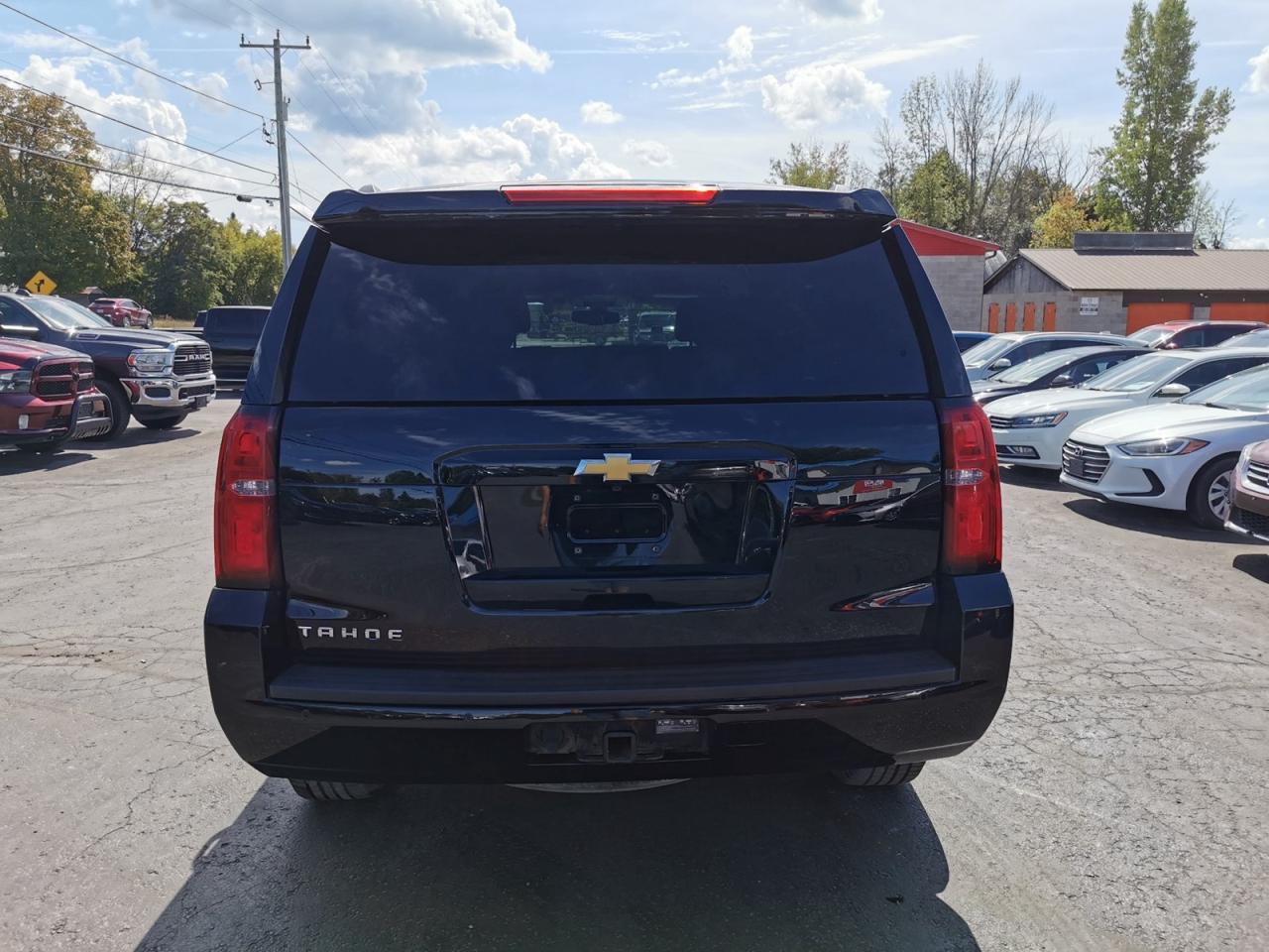 2018 Chevrolet Tahoe LS - Photo #4